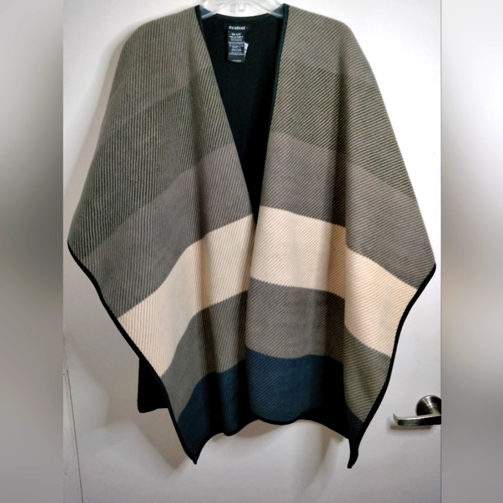 Ike Behar (One Size) Multicolor Striped Colorblock Reversible Cape Sweater Wrap
